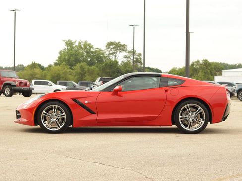 Used 2016 Chevrolet Corvette Stingray Coupe w/ 3LT Preferred Equipment Group RWD image 4