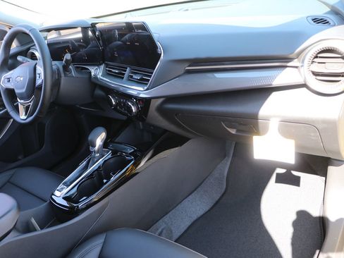 New 2025 Chevrolet Trax ACTIV image 33