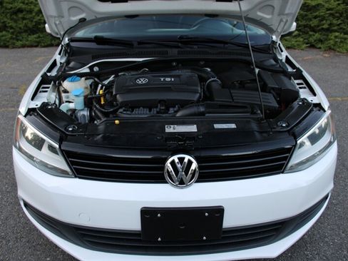 Used 2014 Volkswagen Jetta SE image 18