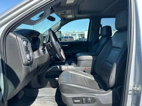 Used 2022 GMC Sierra 3500 Denali w/ Denali Ultimate Package image 14