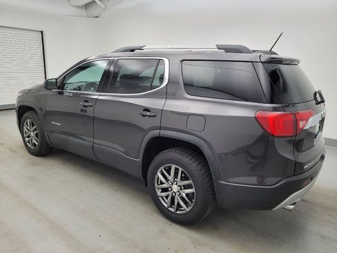 Used 2017 GMC Acadia SLT FWD image 3