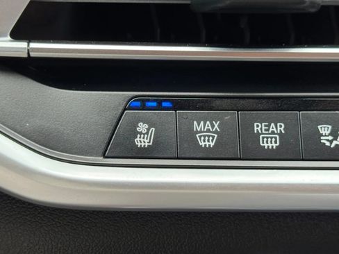 Used 2020 BMW X6 sDrive40i w/ Executive Package RWD image 39