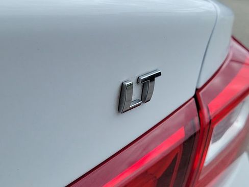 Used 2024 Chevrolet Malibu LT FWD image 10