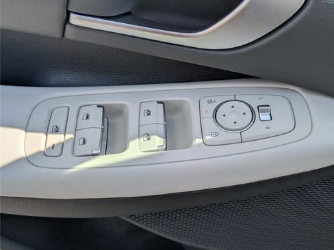 Used 2024 Hyundai Sonata SEL AWD/4WD image 17