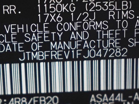 Used 2015 Toyota RAV4 LE image 24