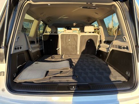 Used 2022 Jeep Wagoneer Series II image 25