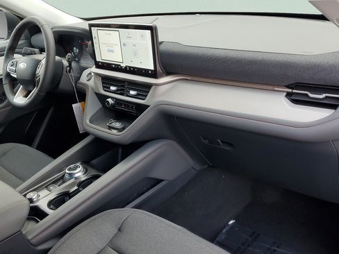 New 2026 Ford Explorer Active AWD/4WD image 17