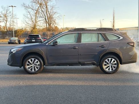 Certified 2025 Subaru Outback 2.5i image 6