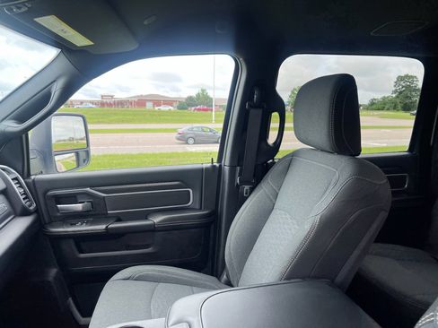 Certified 2026 RAM 2500 Big Horn AWD/4WD image 17