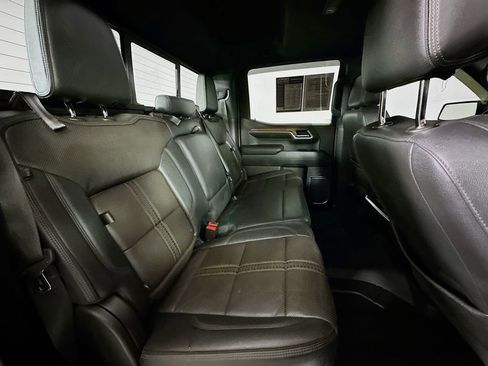 Used 2022 Chevrolet Silverado 1500 High Country w/ High Country Premium Package image 11