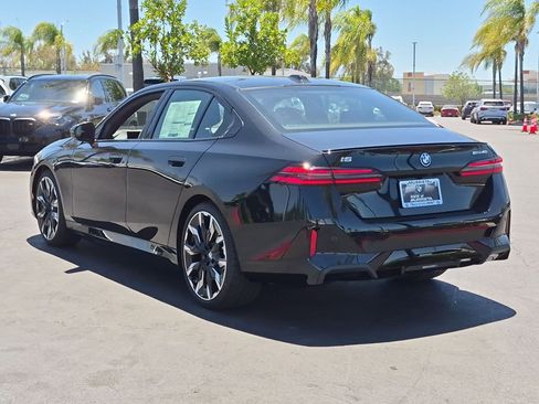 New 2027 BMW i5 eDrive40 w/ Executive Package RWD image 8