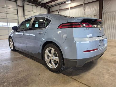 Used 2014 Chevrolet Volt Premium w/ Premium Trim Package FWD image 3