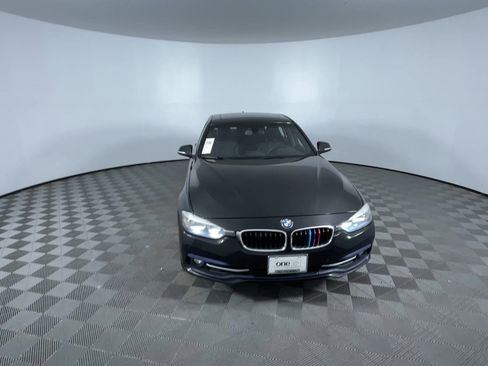 Used 2017 BMW 330i xDrive Sedan image 3