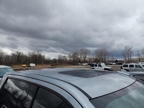 Used 2024 Chevrolet Silverado 1500 High Country w/ High Country Premium Package image 12