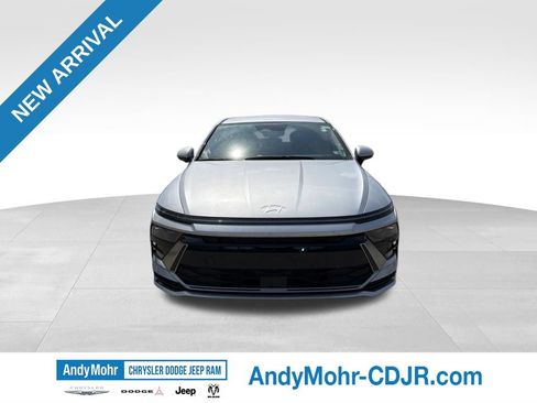 Used 2025 Hyundai Sonata SEL AWD/4WD image 2