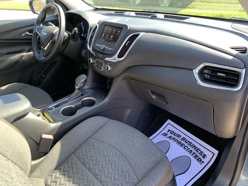 Used 2024 Chevrolet Equinox LT image 35