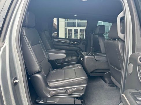 Used 2023 GMC Yukon XL Denali image 26