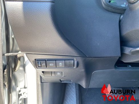 Used 2025 Toyota Corolla Cross AWD Hybrid image 30