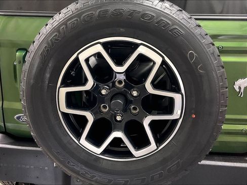 Used 2025 Ford Bronco Outer Banks image 28