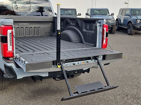 New 2026 Ford F250 Platinum image 38