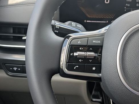 New 2026 Kia Carnival FWD image 29