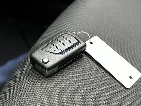 Used 2021 Toyota Corolla LE image 13