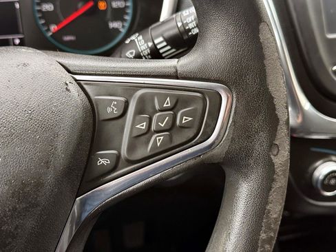 Used 2018 Chevrolet Equinox LT image 21