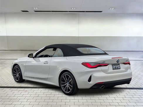 Used 2023 BMW 430i xDrive Convertible w/ Convenience Package image 3