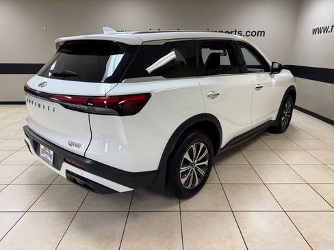Used 2025 INFINITI QX60 Pure image 6