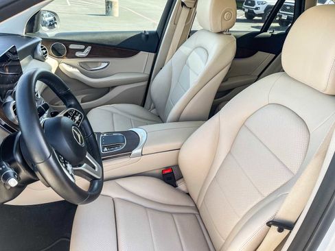 Used 2022 Mercedes-Benz GLC 300 image 16