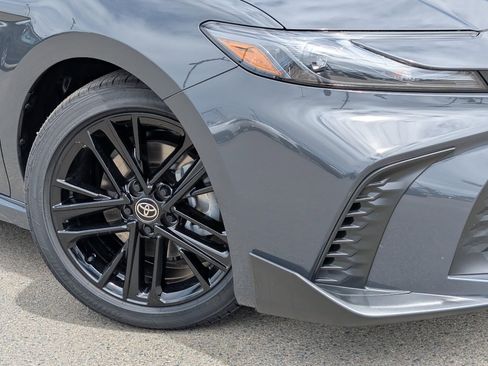 Used 2026 Toyota Camry SE w/ Convenience Package image 10