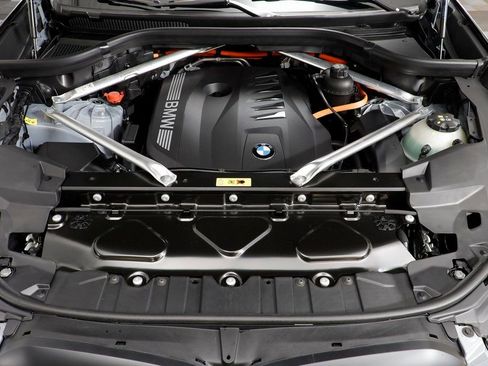 New 2026 BMW X5 xDrive50e w/ M Sport Package AWD/4WD image 25