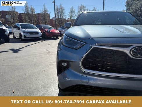 Used 2024 Toyota Highlander XLE AWD/4WD image 14