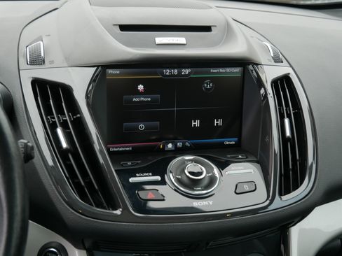 Used 2015 Ford C-MAX Energi SEL w/ Equipment Group 302A image 22