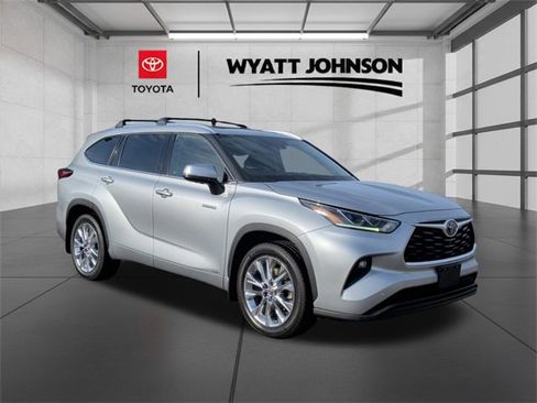 Used 2020 Toyota Highlander Limited image 7