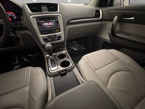 Used 2017 GMC Acadia Limited SLT image 3