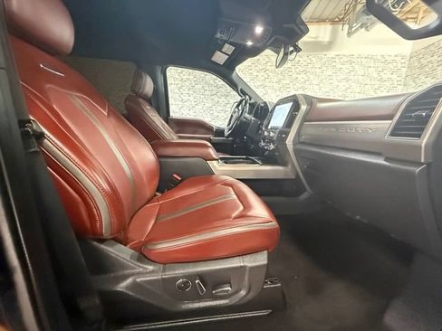 Used 2022 Ford F350 Platinum w/ Tremor Off-Road Package AWD/4WD image 12