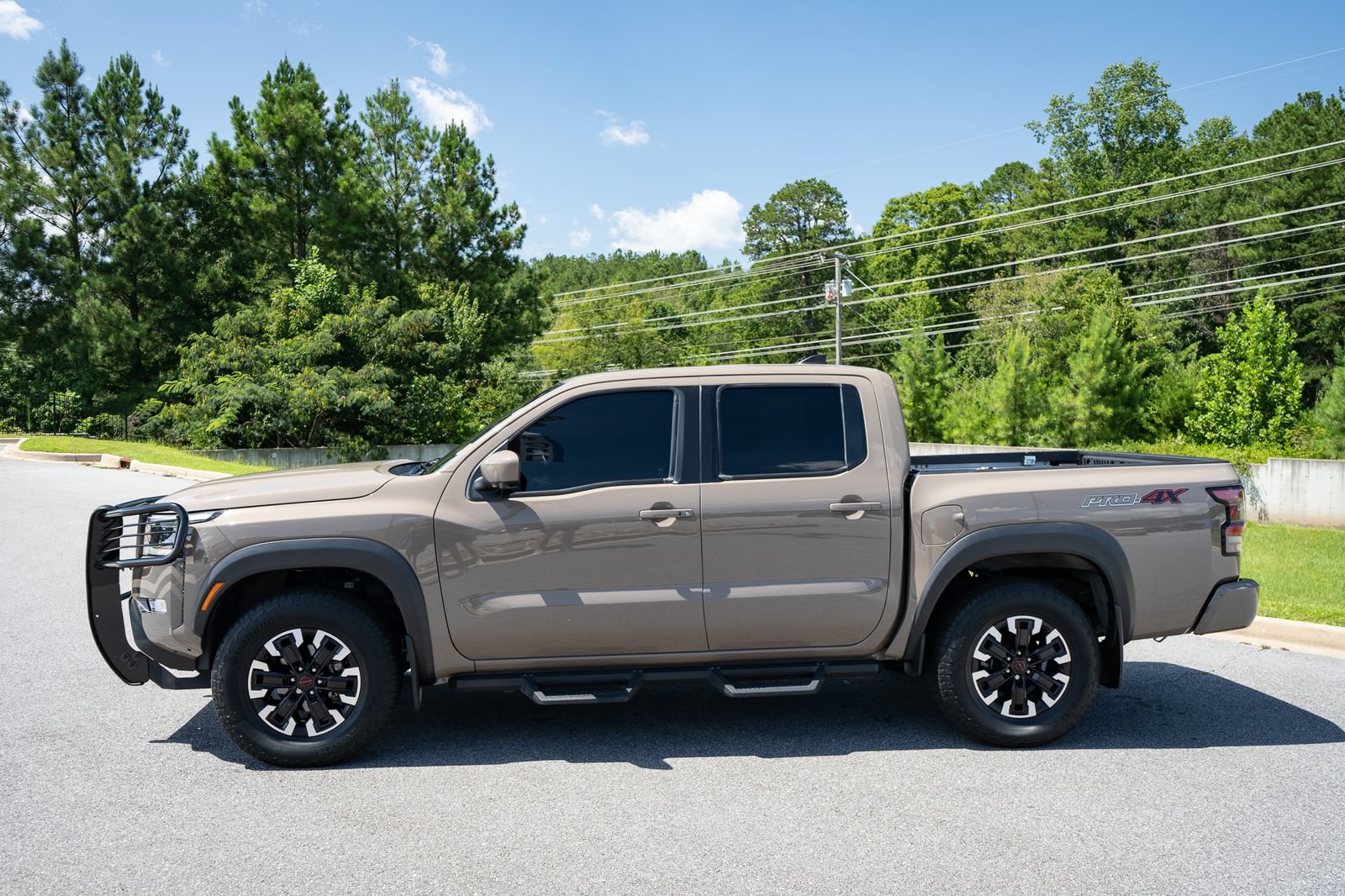 Used 2023 Nissan Frontier PRO-4X w/ Pro Convenience Package AWD/4WD image 5