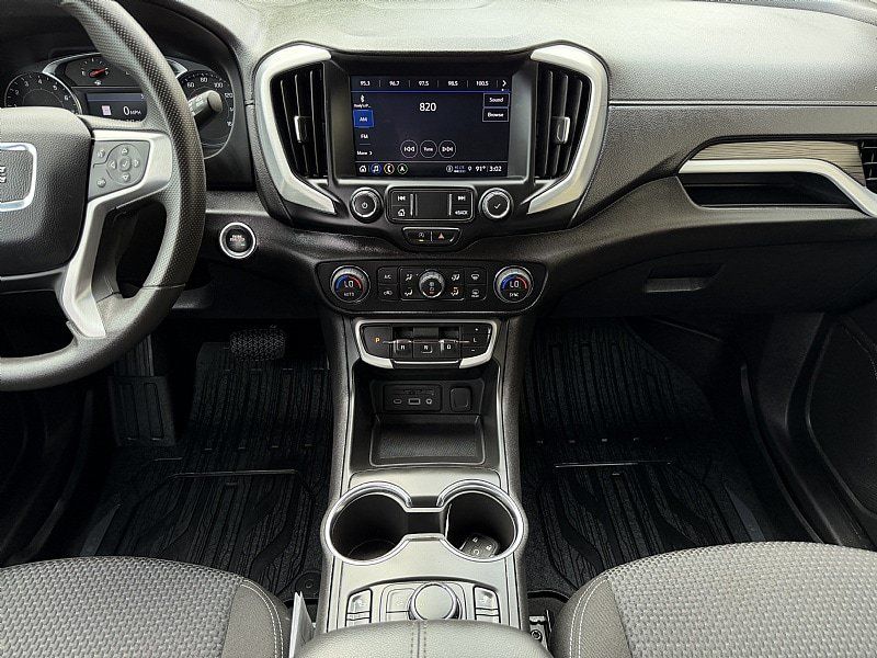 Used 2023 GMC Terrain SLE w/ Driver Convenience Package FWD image 14