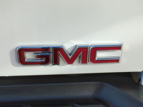 Used 2012 GMC Sierra 2500 Denali w/ Suspension Package, Off-Road image 25