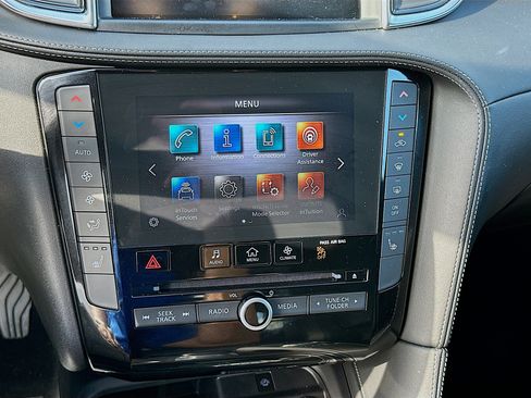 Used 2025 INFINITI QX55 Luxe w/ Cargo Package image 14