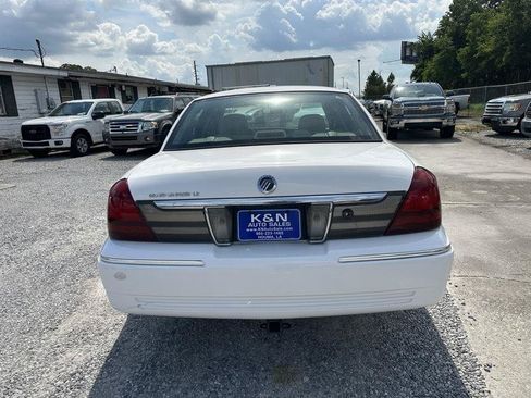 Used 2010 Mercury Grand Marquis LS RWD image 3
