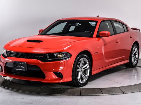 Used 2022 Dodge Charger R/T RWD image 2
