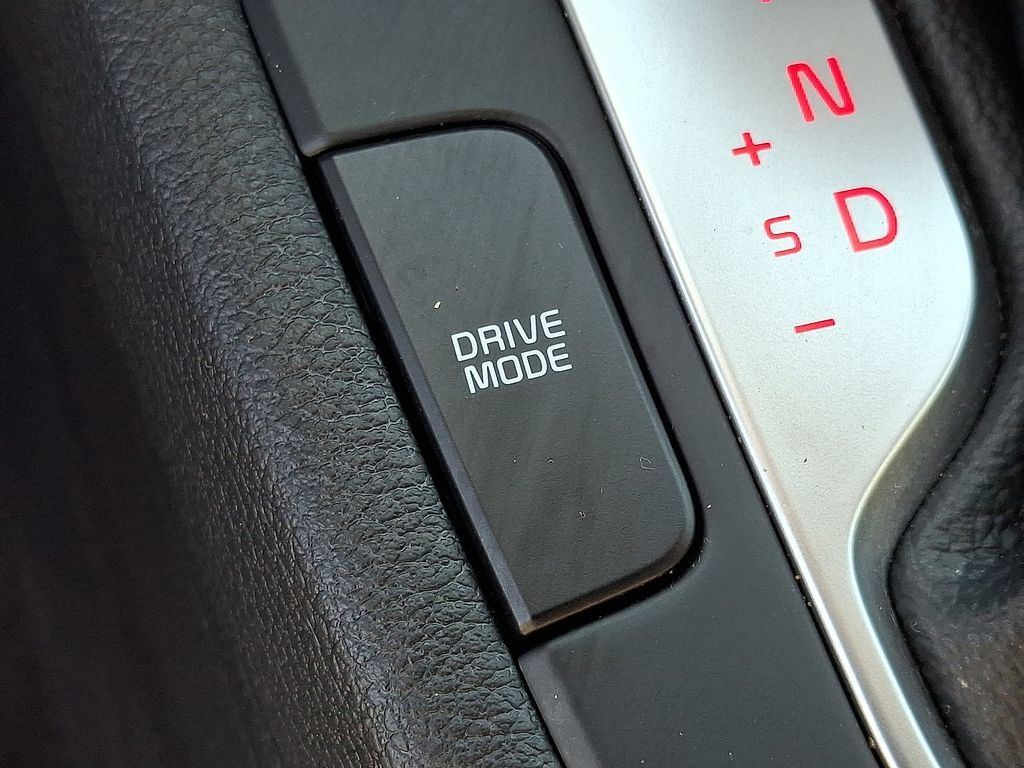Used 2022 Kia Forte LXS FWD image 22