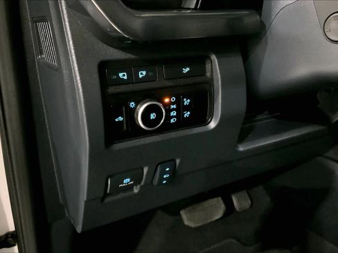 Used 2024 Ford F250 Lariat image 36