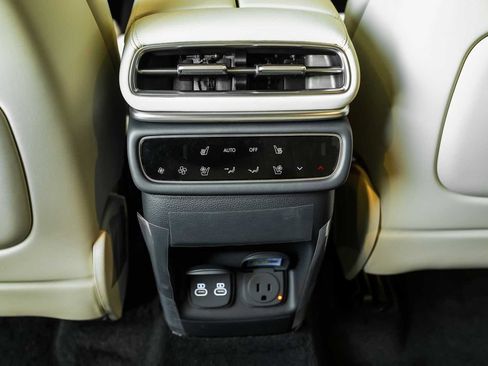 New 2026 Genesis GV80 3.5T Prestige image 11