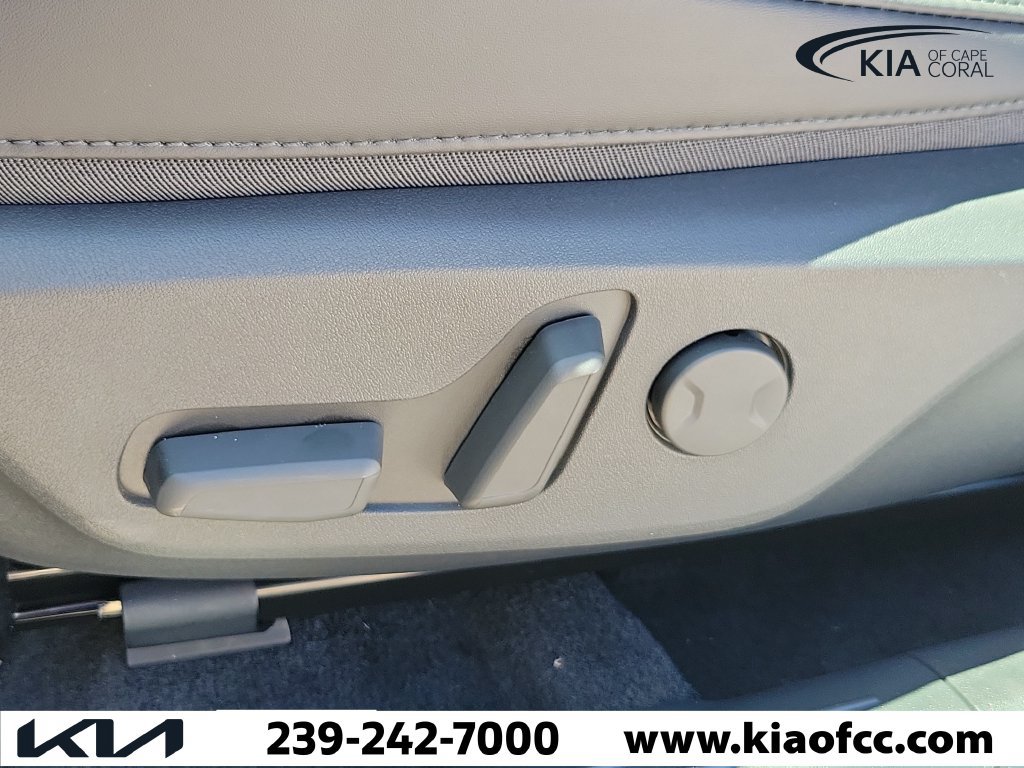 New 2025 Kia Niro Wind w/ Wind Preserve Package FWD image 22