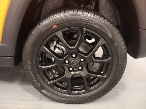 New 2026 Jeep Compass Latitude w/ Sun and Sound Group image 25