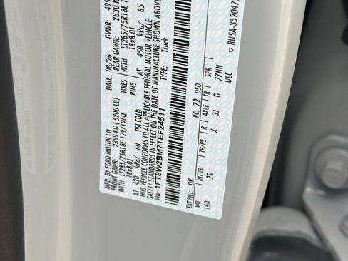 New 2026 Ford F250 XLT w/ XLT Premium Package AWD/4WD image 34