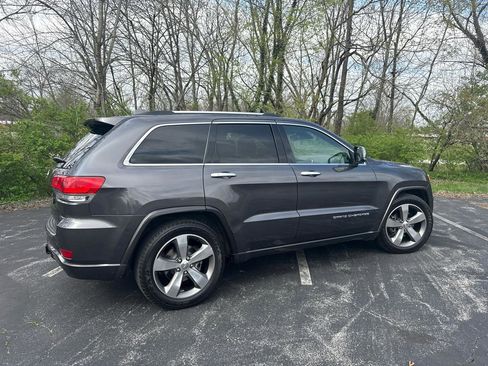 Used 2016 Jeep Grand Cherokee Overland w/ Advanced Technology Group image 2